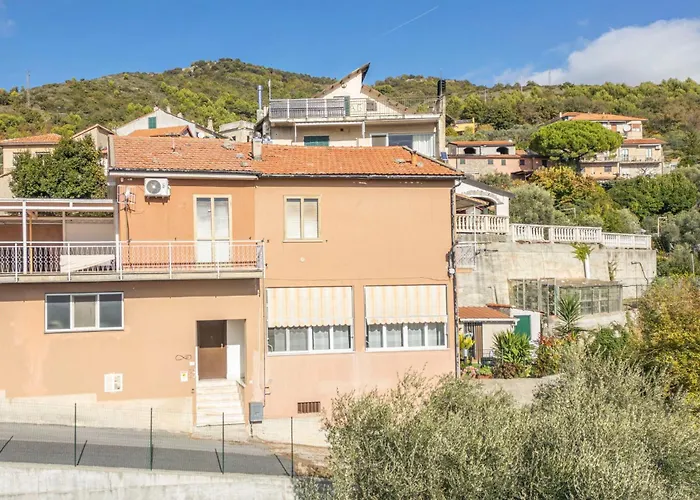 Casa Di Bruna Seaview, Garden, Albenga *