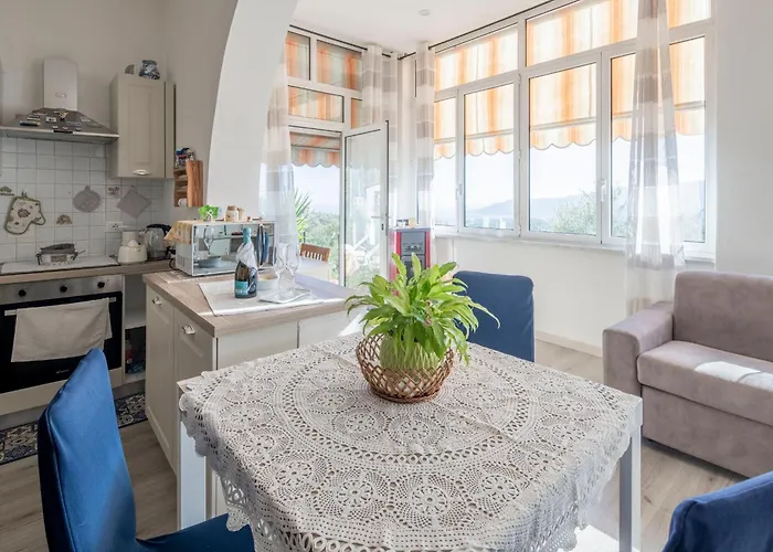 Casa Di Bruna Seaview, Garden, Albenga *